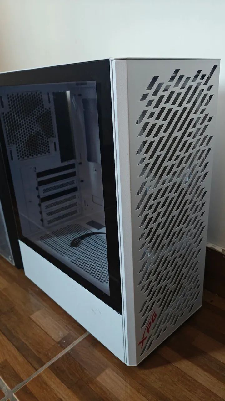 3 gabinetes gamers  - Foto 4