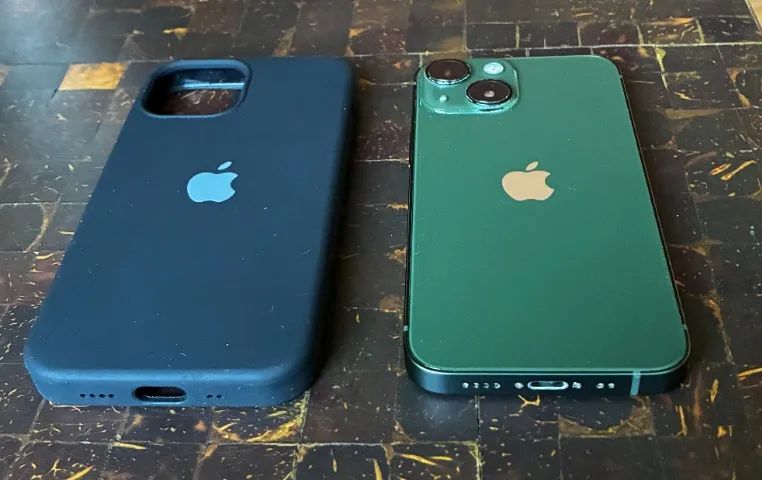 iPhone 13 Mini 128GB Verde - Caixa + Capa Nomad + Capa Silicone + Bateria 76% - Foto 4