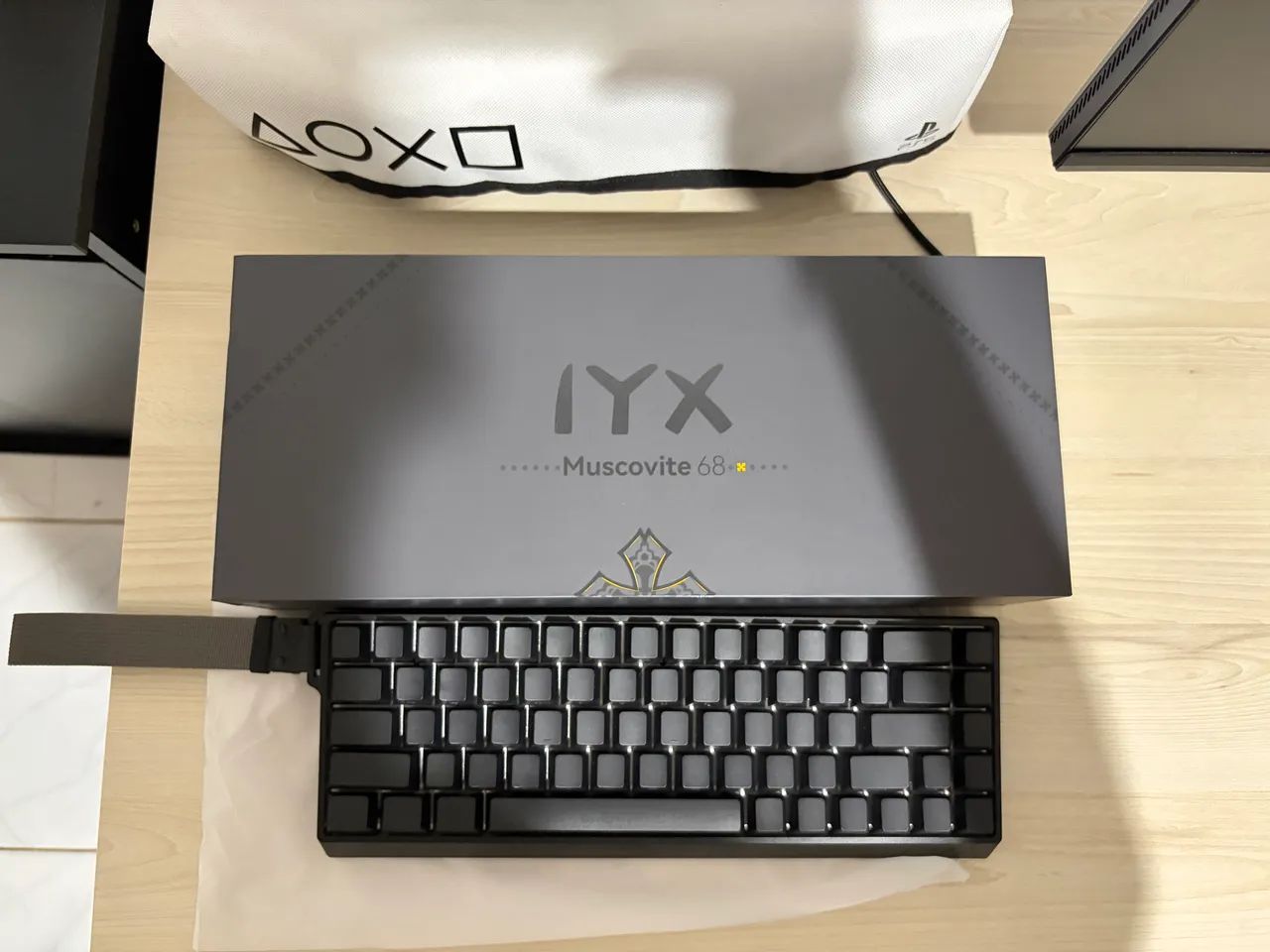 Teclado Magnético IYX MU68 Pro 