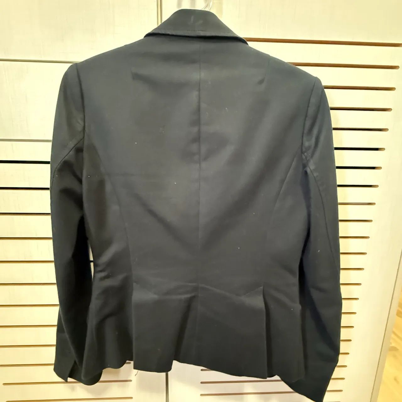 Blazer e calça preto Banana Republic tamanho PP - Foto 3