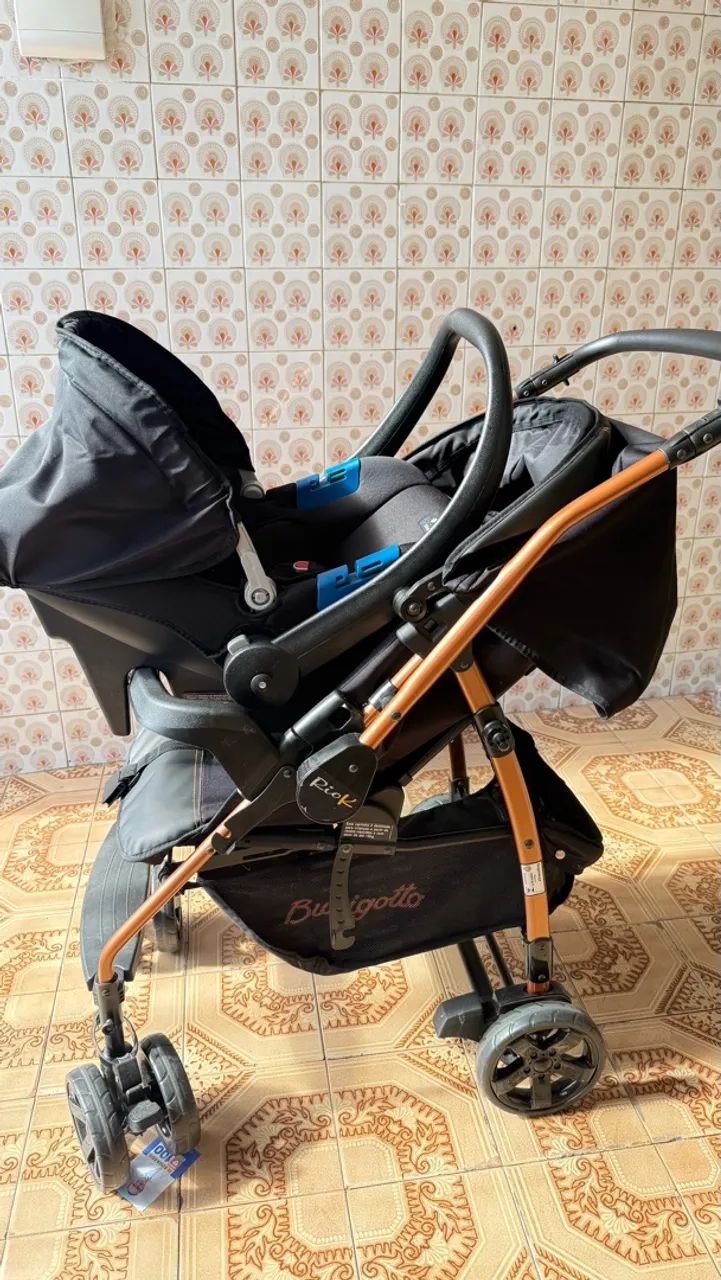 Carrinho de bebê e bebê conforto - Foto 4