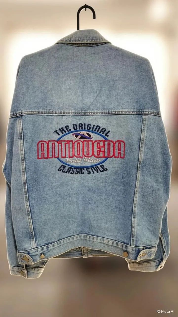 Jaqueta Jeans Antiqueda Vintage - Foto 2