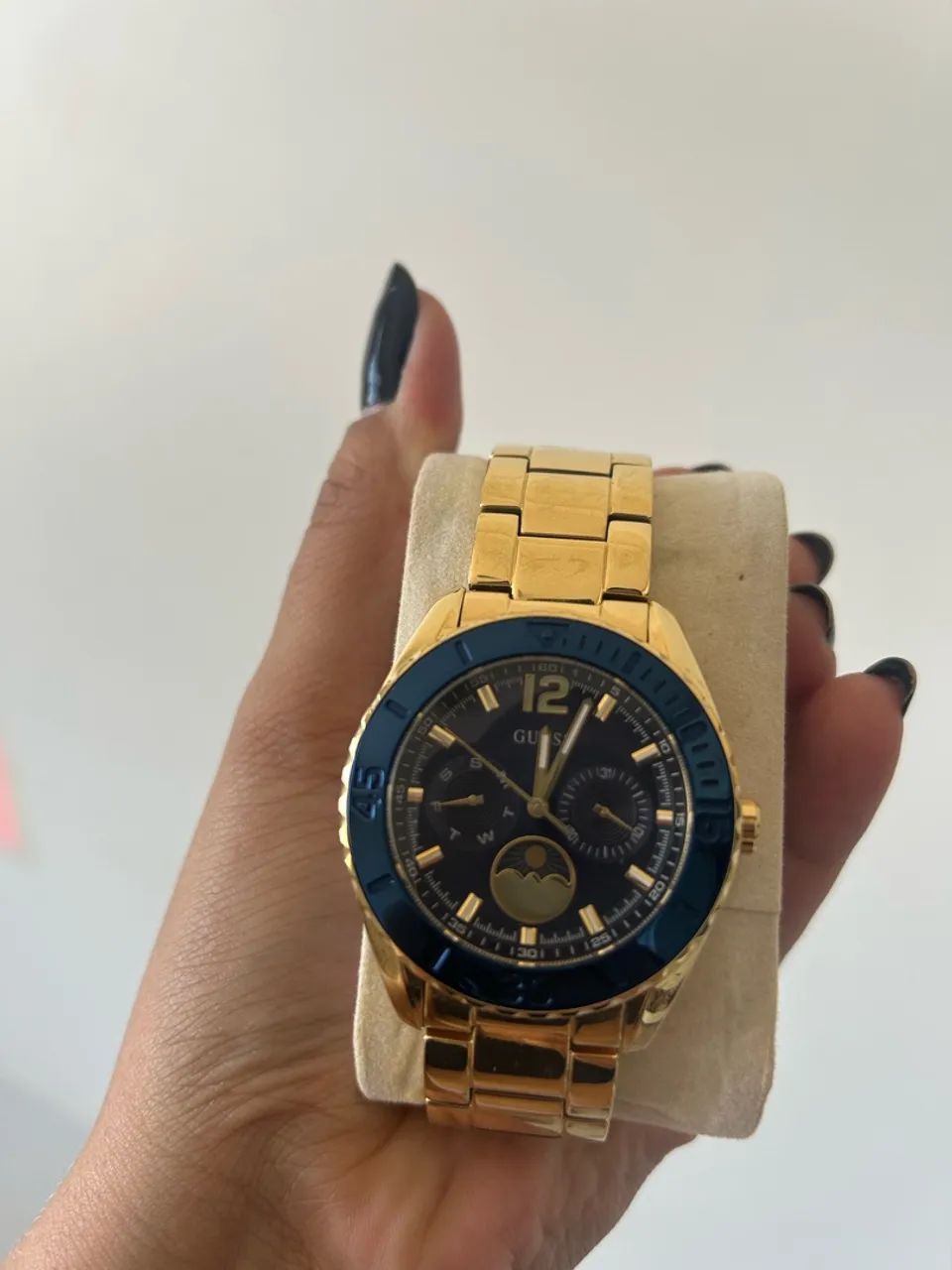 Relógio feminino Guess W0565L4 - Foto 2