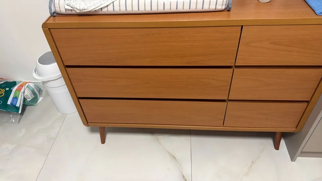 Cômoda Sonhos em Madeira 