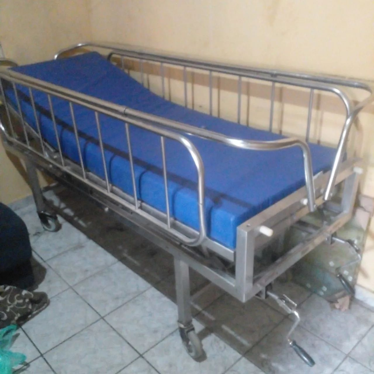 Cama hospitalar inox