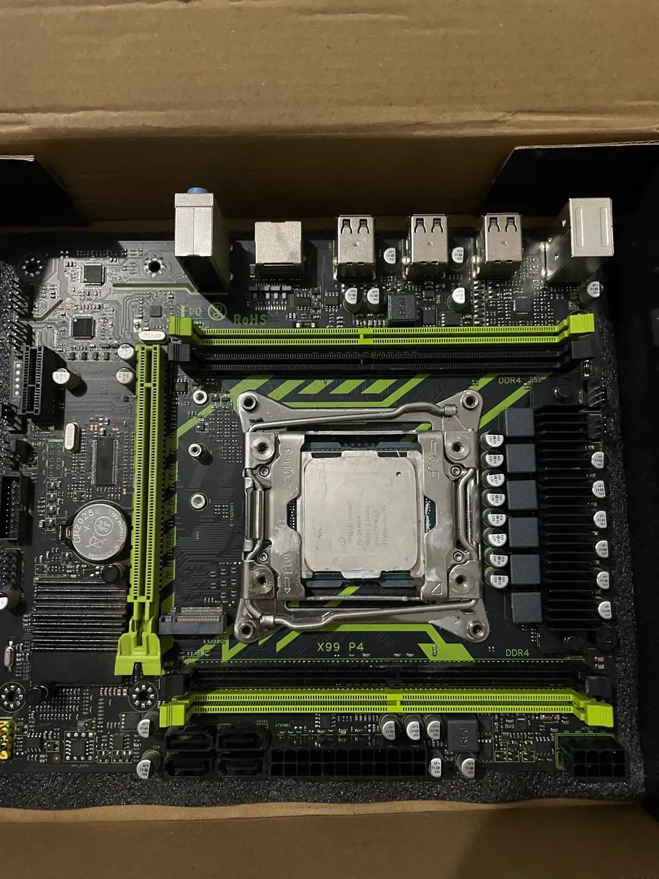 Kit Xeon: Placa-mãe Zsus X99-8D4 + Xeon E5-2630 v4