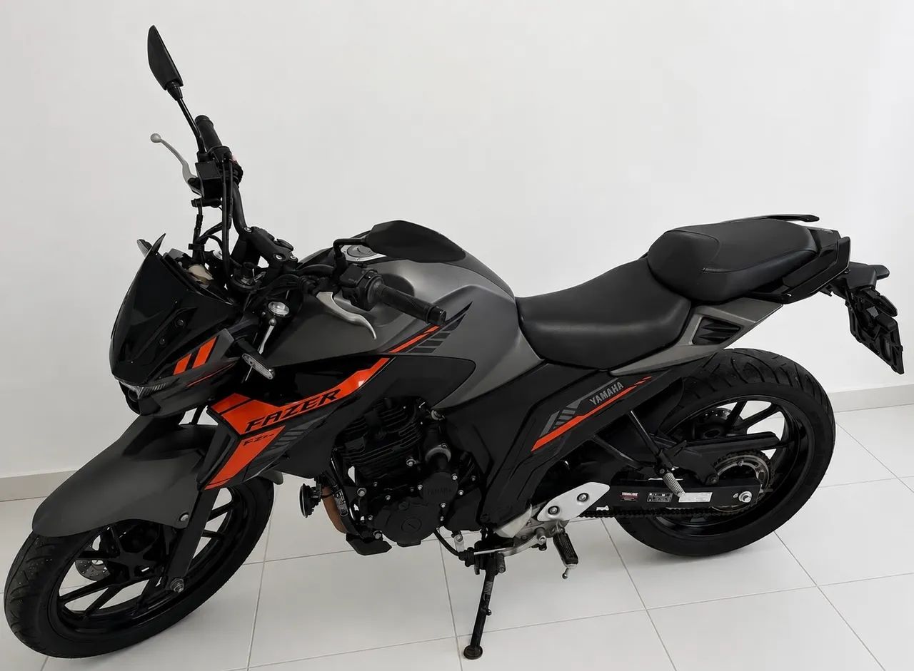 FAZER 250 2025