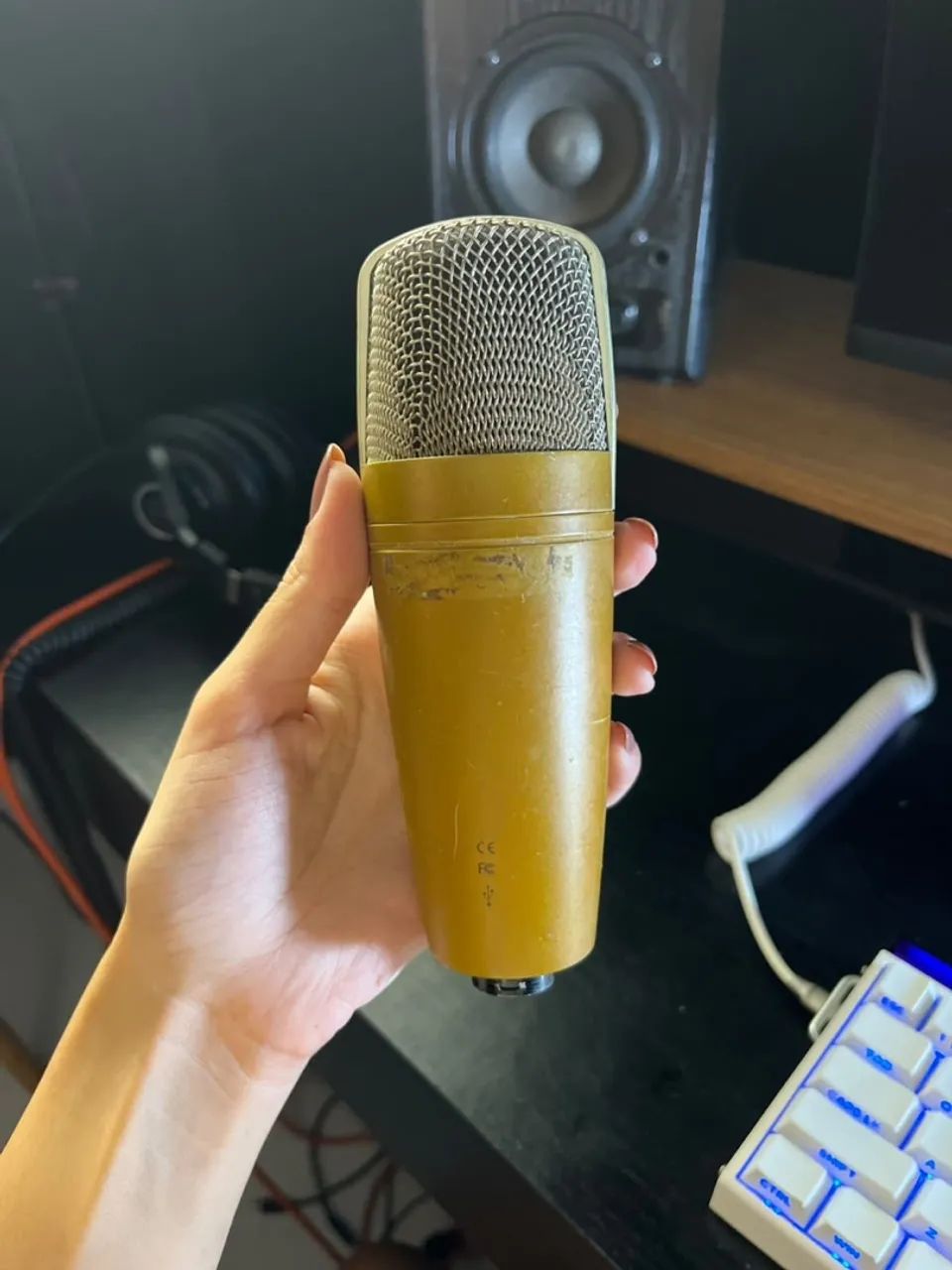 Microfone Condensador Behringer C-1U (USB) + Acessórios - Foto 3