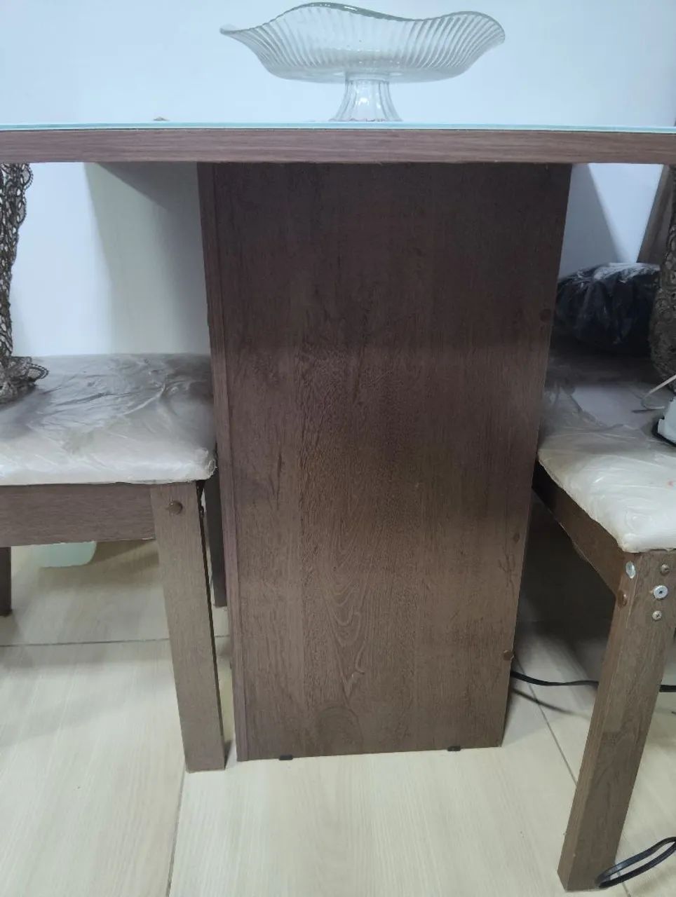 Mesa quadrada com tampo de vidro  - Foto 3