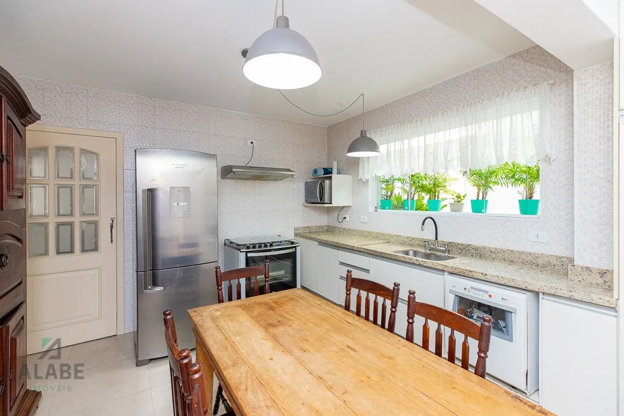 Casa para venda em Brooklin com 4 quartos, sendo 2 suítes, 144m²