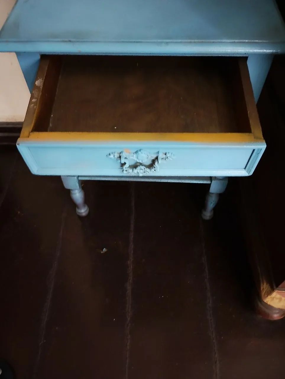 Mesa de cabeceira antiga pintada de azul  - Foto 2