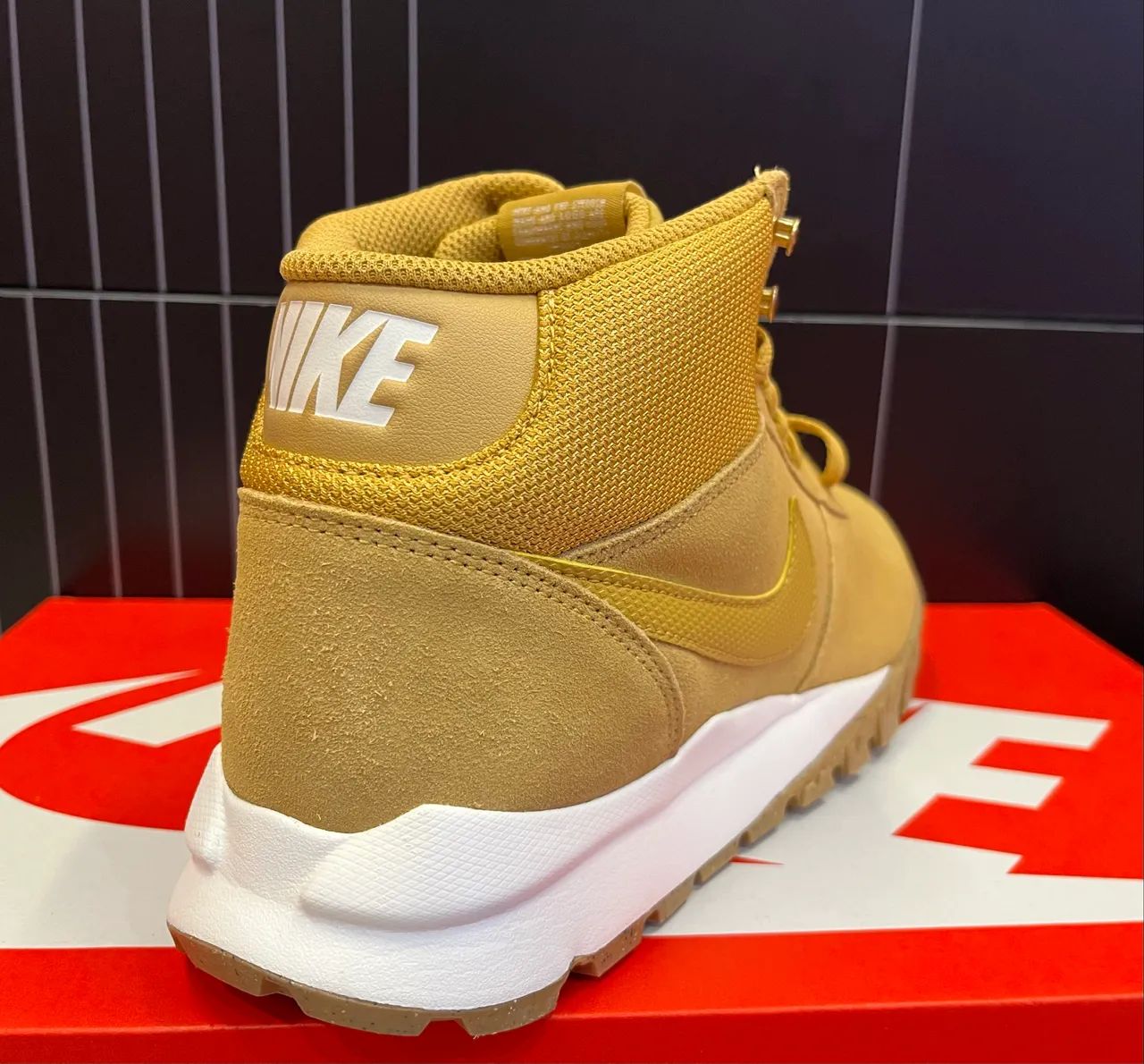 Bota Nike Hoodland Suede - Foto 2