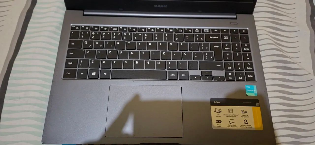 Notebook Samsung Book 4 RAM 128 armazenamento ótimo pra trabalhar e estudos - Foto 4