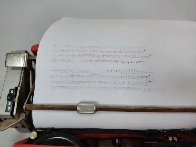LEIA a Descrição do anuncio - Maquina Escrever Olivetti Lettera 32 Datilografia - Fwb (Usa - Foto 2