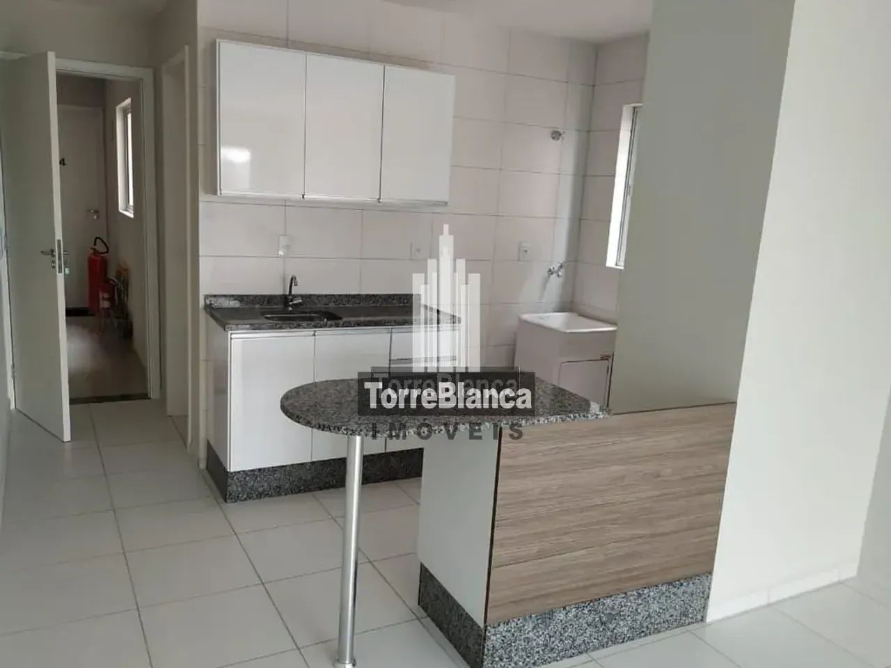Apartamento à Venda no Edifício Saint Mark, 1 Dormitório, Garagem e Ótima Localização - Foto 2