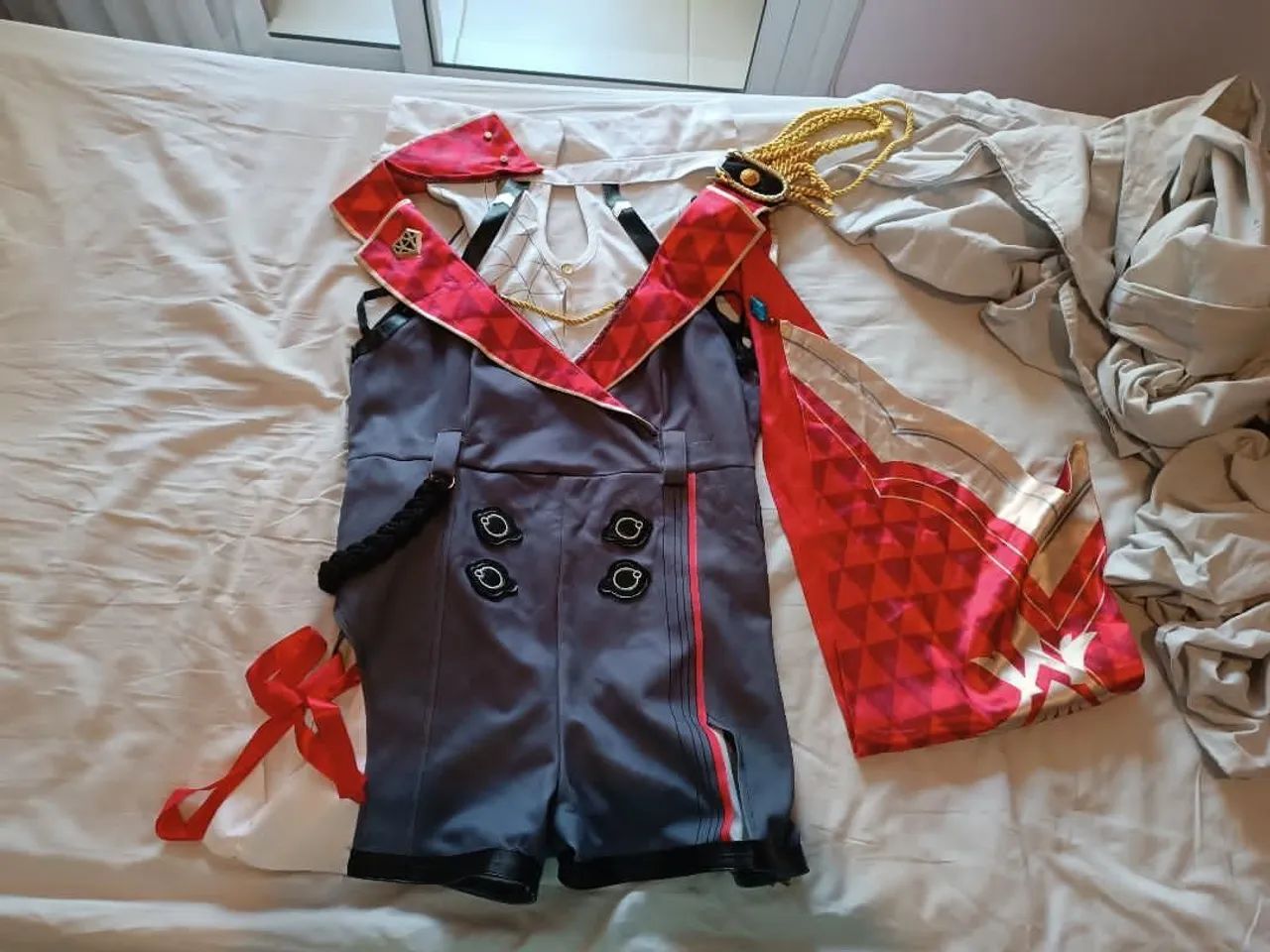 Vendo OU TROCO cosplay topaz, honkai star raill (avalio qualquer troca)