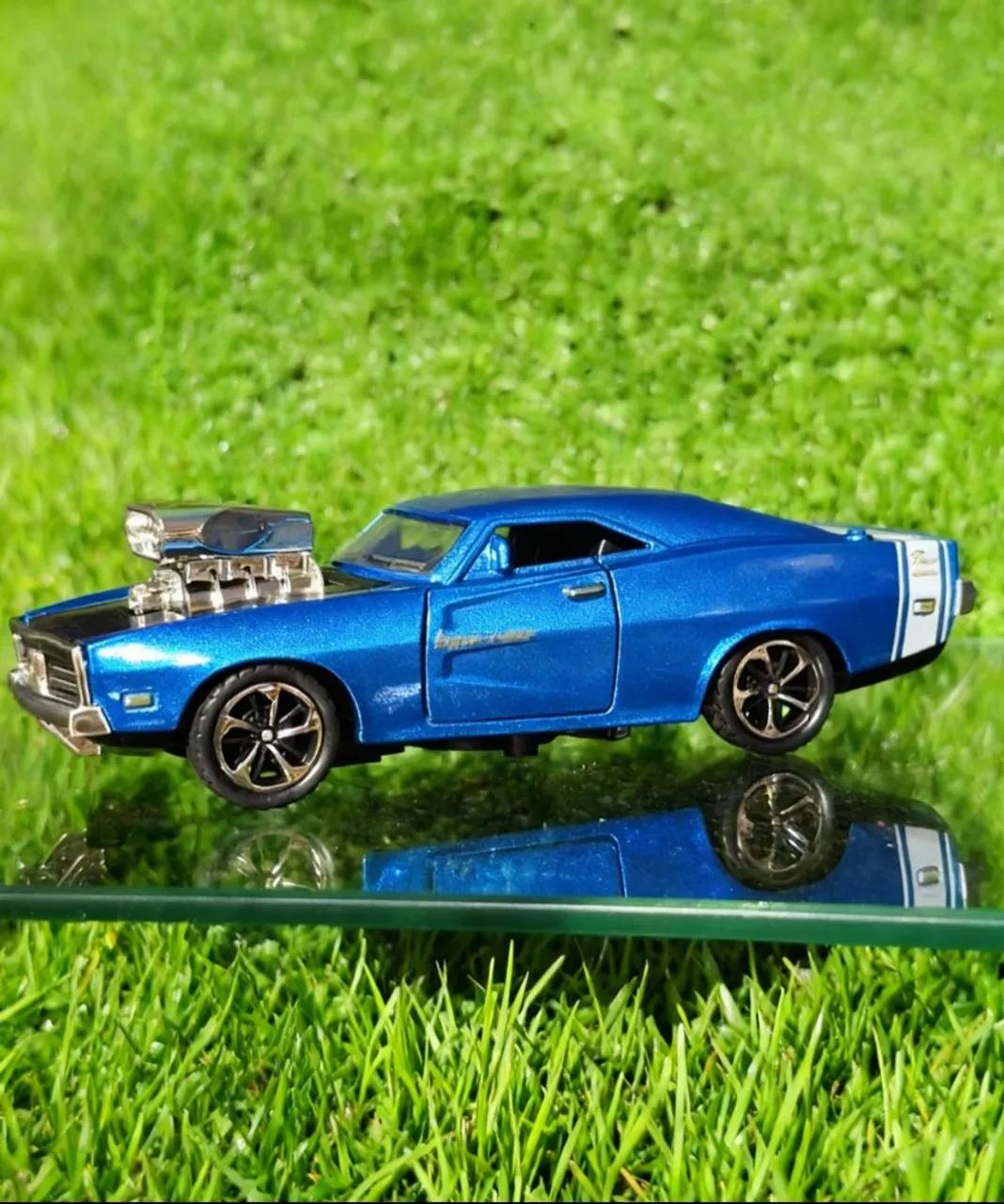 Carrinho Colecionáveis Metal 