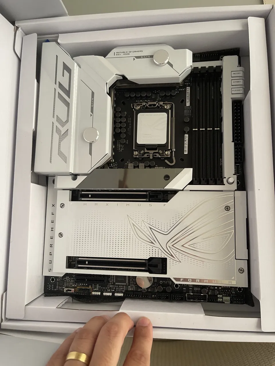 Placa Mãe Asus ROG MAXIMUS Z790 APEX ENCORE, INTEL, Z790, ATX