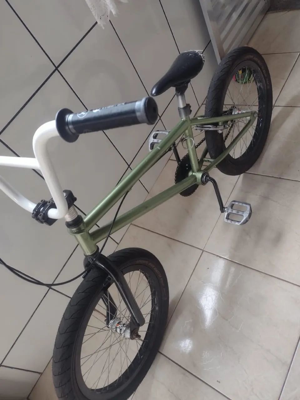 Bicicleta BMX - Ótimo estado 