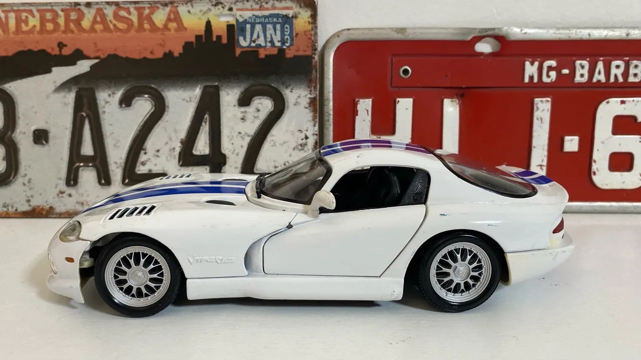 Miniatura Dodge Viper 1/18 - Foto 4