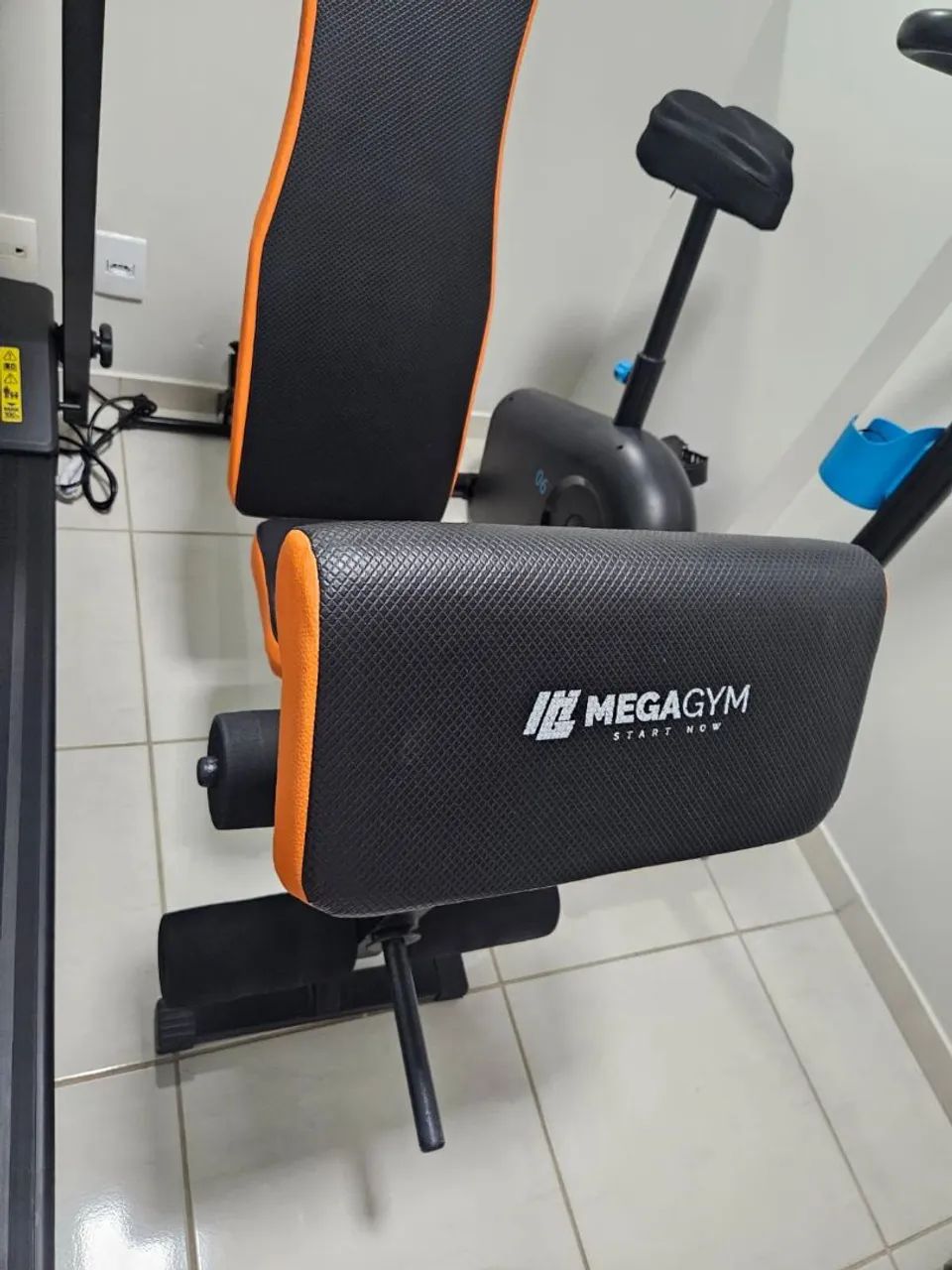 Banqueta Completa Megagym 10x1 Com Scott/cadeira Flexora