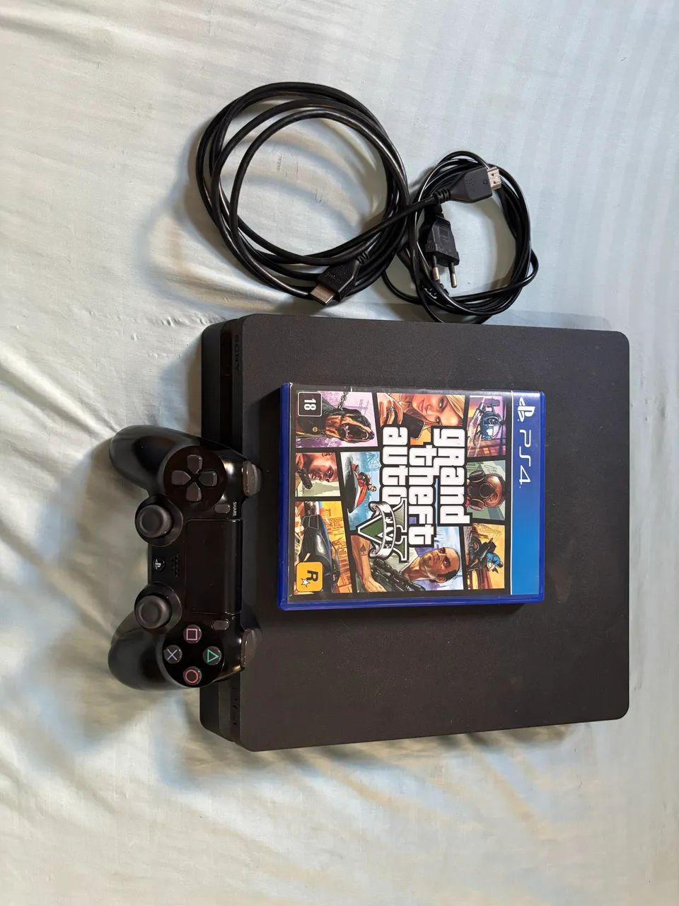 PS4 slim 1TB