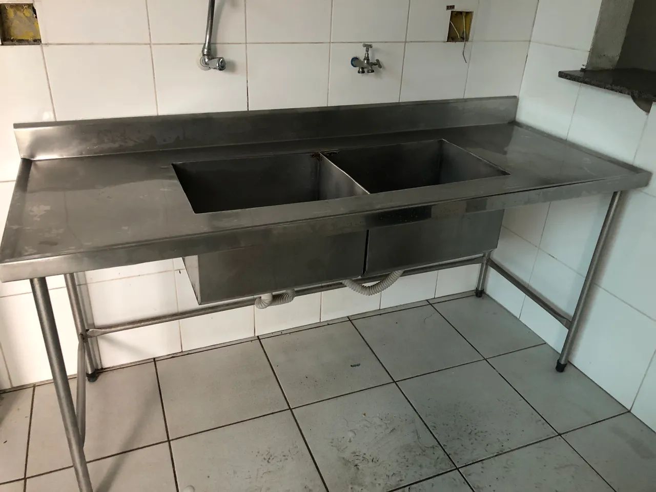 Pia de inox com duas cubas 1,87X70CM - Foto 6