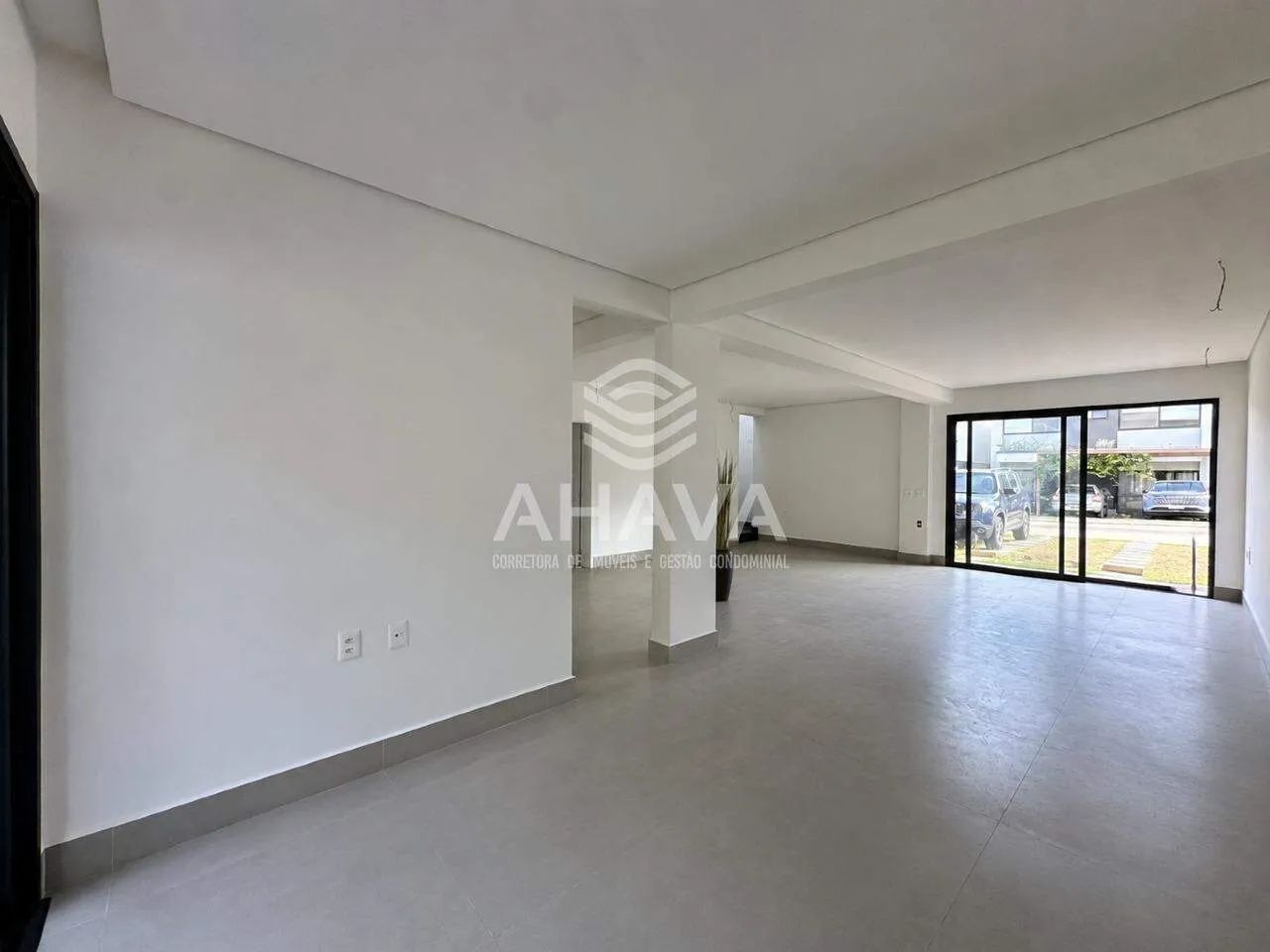Casa nova com 3 quartos em condomínio - Bairro Trevo - Foto 2