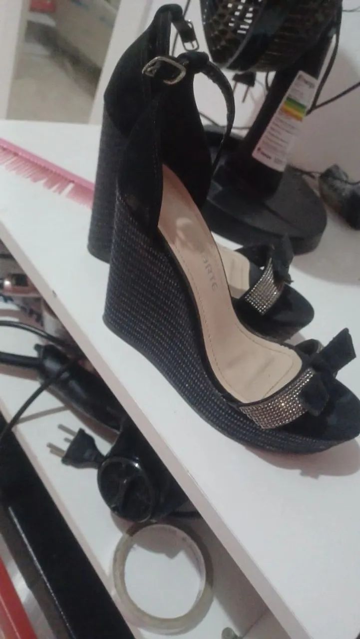 Sandalia plataforma preta  - Foto 2