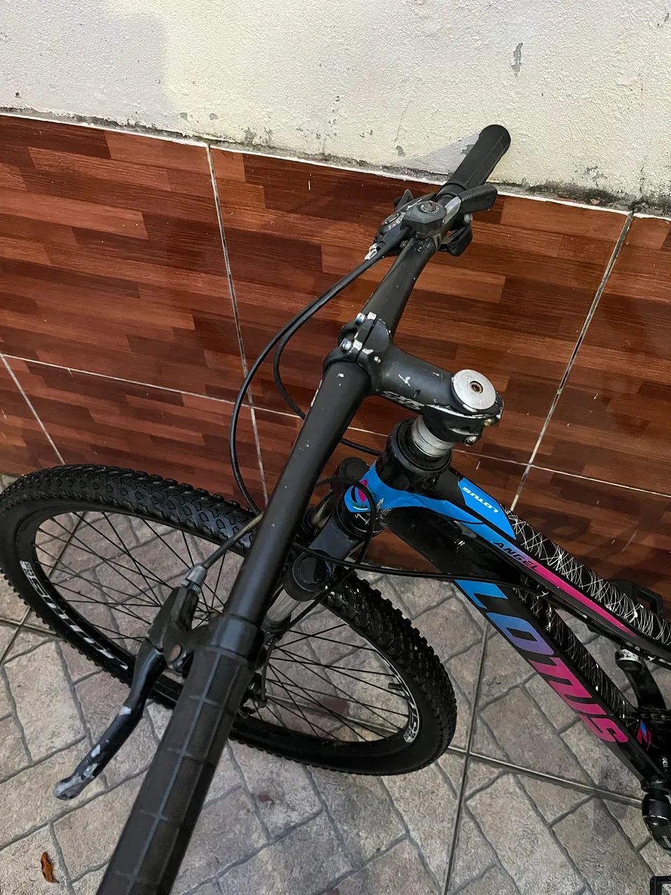 Bicicleta esportiva Lottus aro 29 - Foto 3