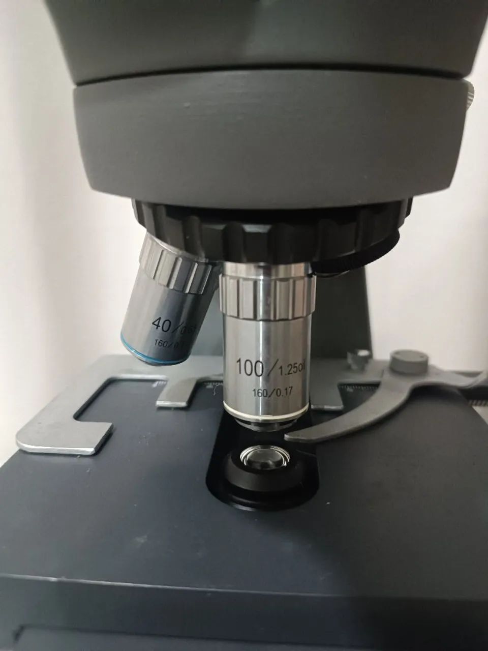 Microscópio  - Foto 4