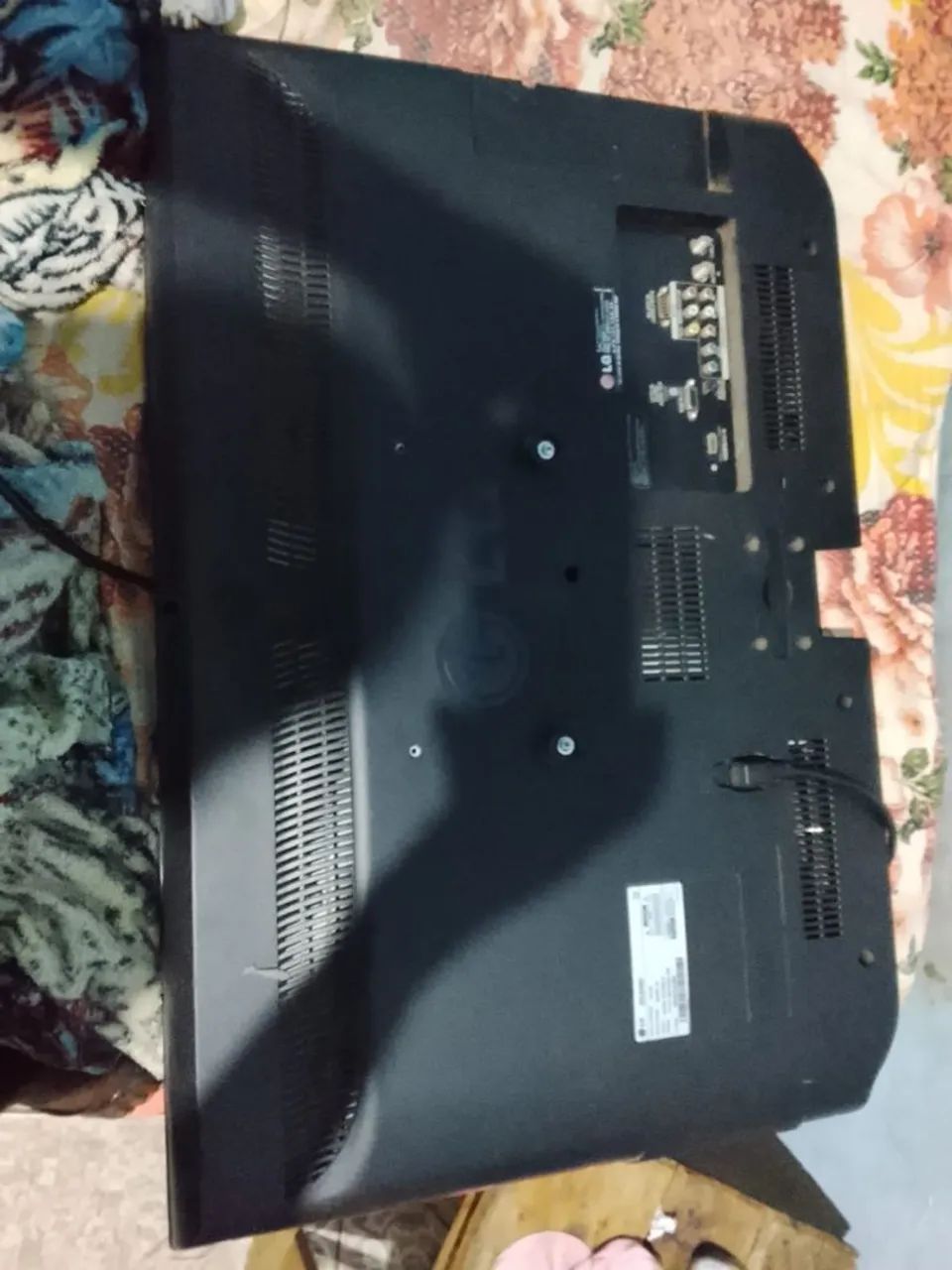 Vendo TV em bom estado.