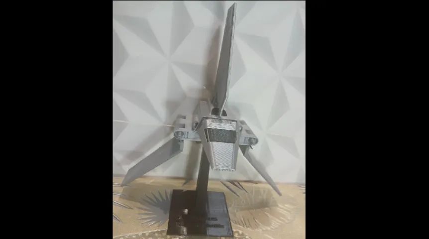 Nave Star Wars Lambda-class T-4a Imperial Shuttle
