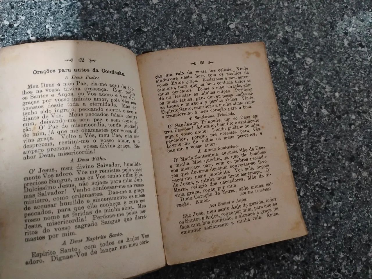 Devocionáro ADOREMUS Manual de Orações e Exercícios Piedosos / 1921 - Foto 3
