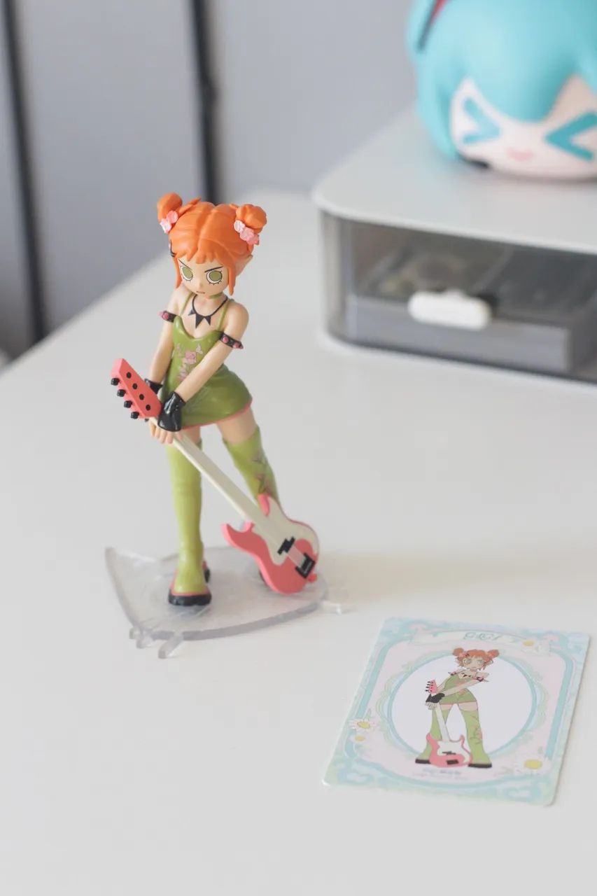 POP MART original Peach Riot Punk Fairy Gigi