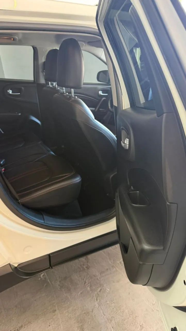 Fiat toro freedom 2021 flex apenas 40 mil km - Foto 12