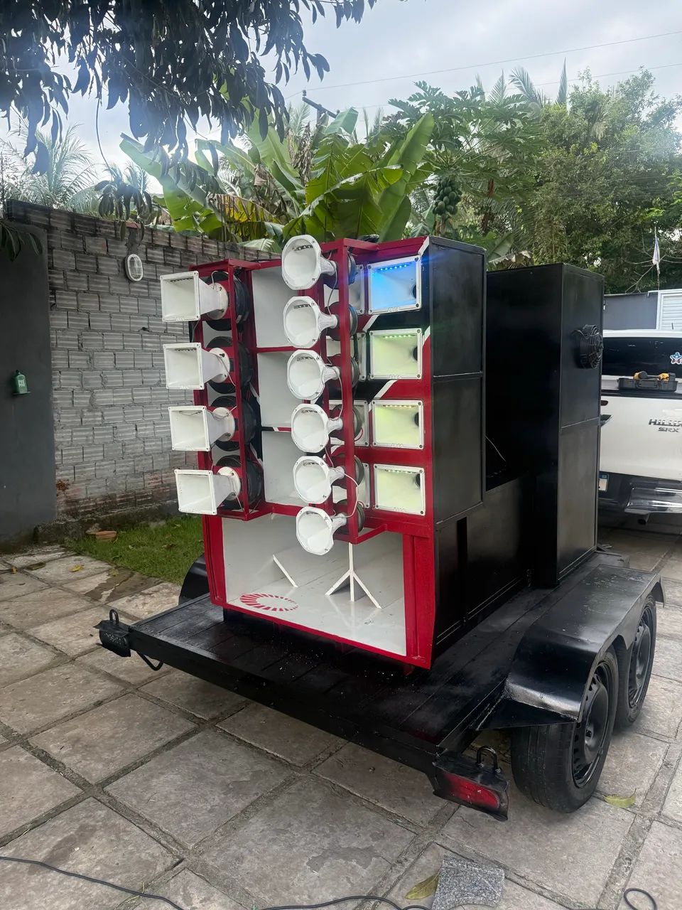 Paredão de Som Carrocinha 2 eixos 
