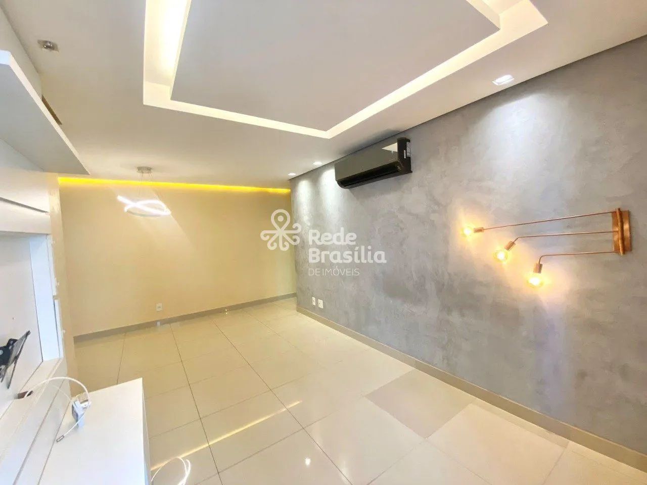 Alugo apartamento 2 quartos reformado 