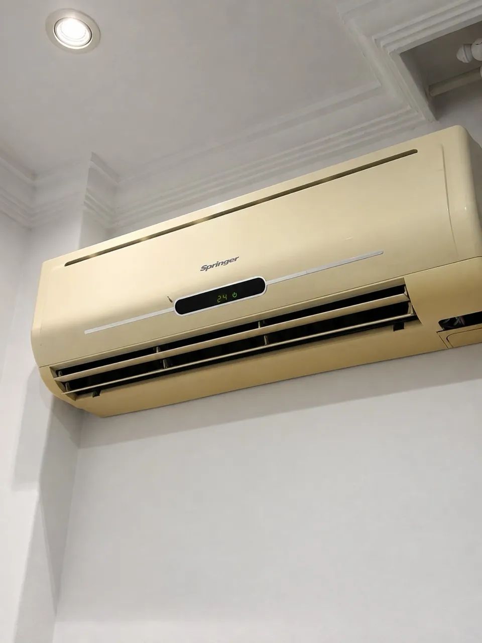 Ar com split springer 9000BTUs