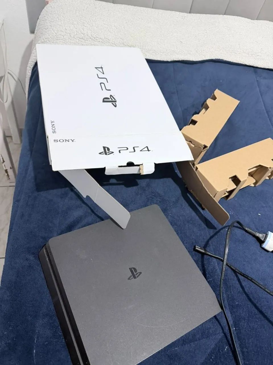 Ps4 com 2 controles , aceito celular ou tablet