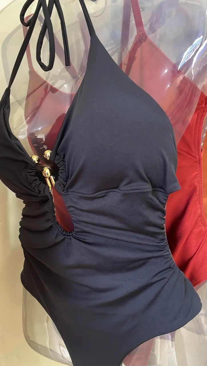 Biquíni e maiô, preço de atacado. 30 reais 