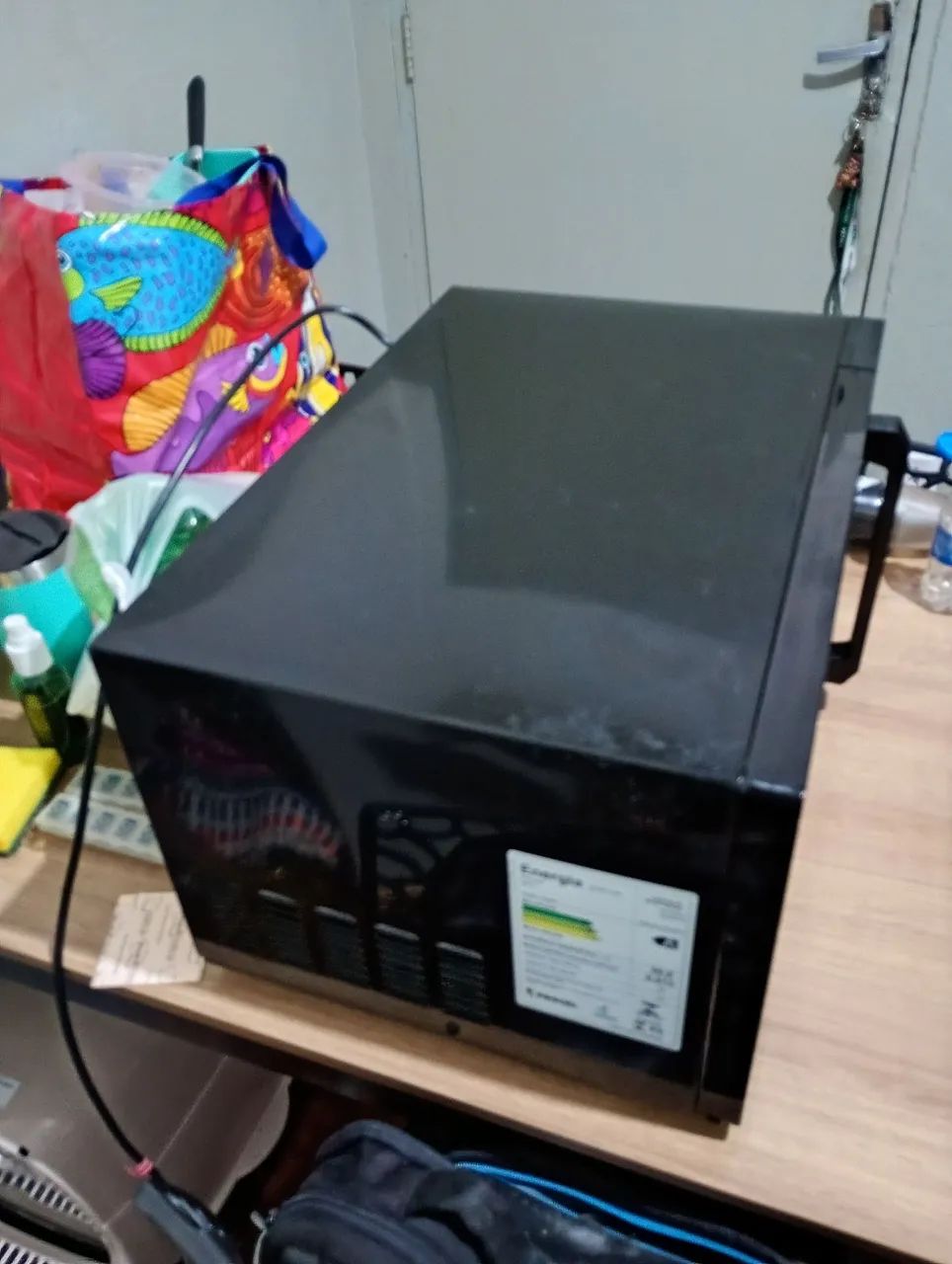 Forno de microondas 220v semi novo - Foto 3