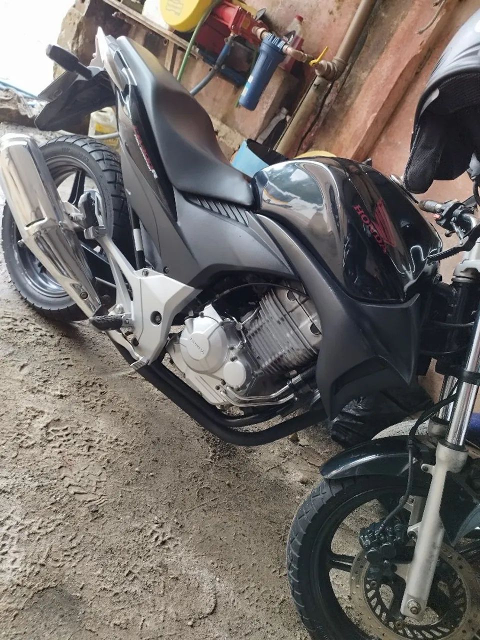 Vendo cb 300 