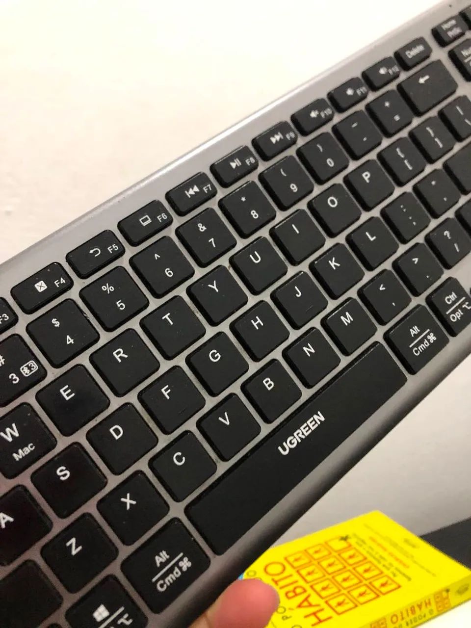Teclado Bluetooth com Otima Costrução Usado - Foto 3