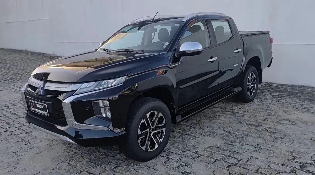 Mitsubishi L200 2025