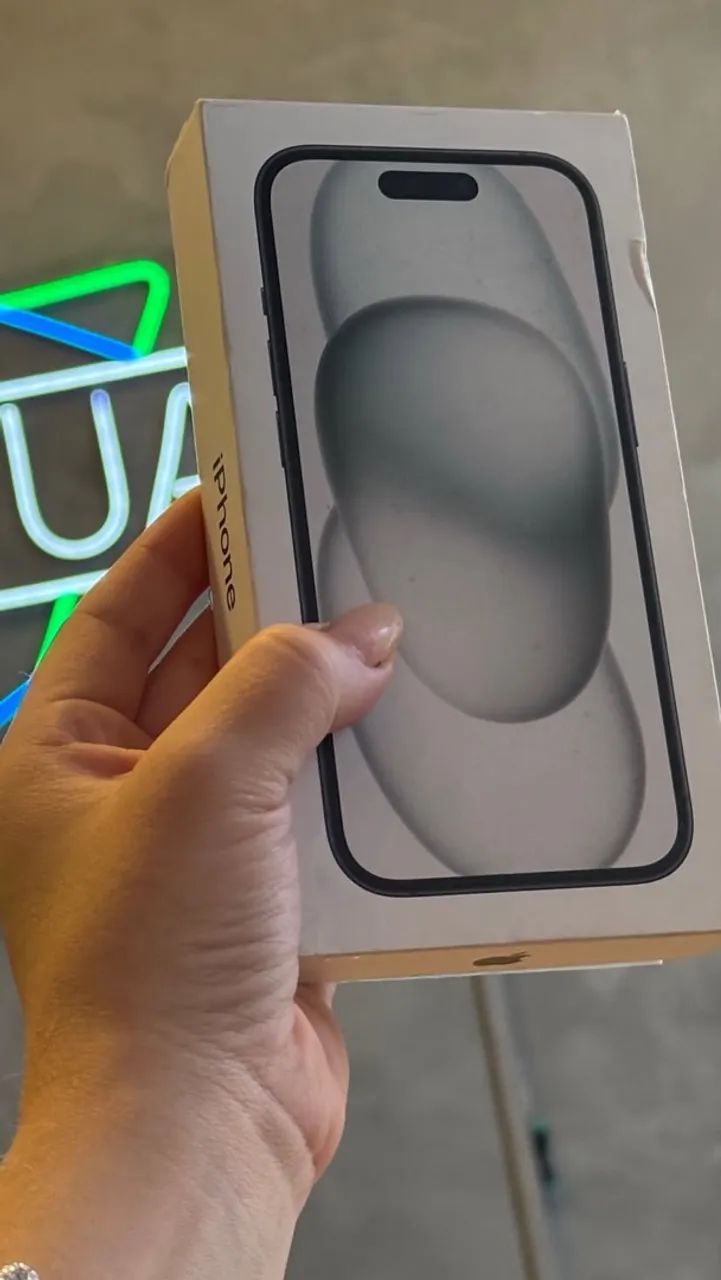 iPhone 15 128GB