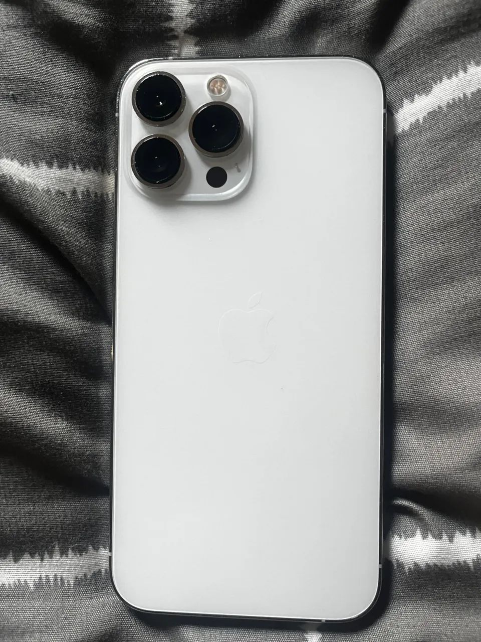 Vendo iPhone 13 Pro Max 256GB Branco Impecável - 4 Meses de Uso