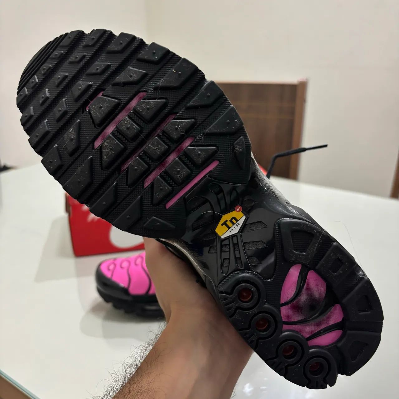 Nike Air Max Plus Black/Peony-Metallic Silver - Foto 5