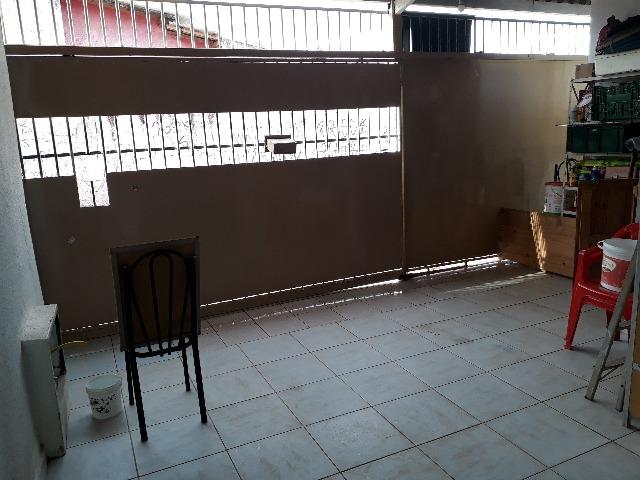 QNL 18 lote 180m² 3 quartos cerâmica forro PVC 210 mil quitada - Foto 2