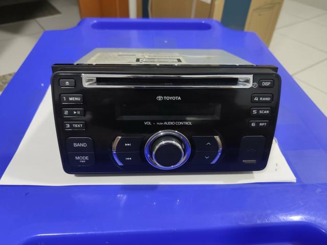 Toca CD, rádio, USB, original Toyota Etios
